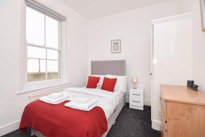Bedroom - click for photo gallery